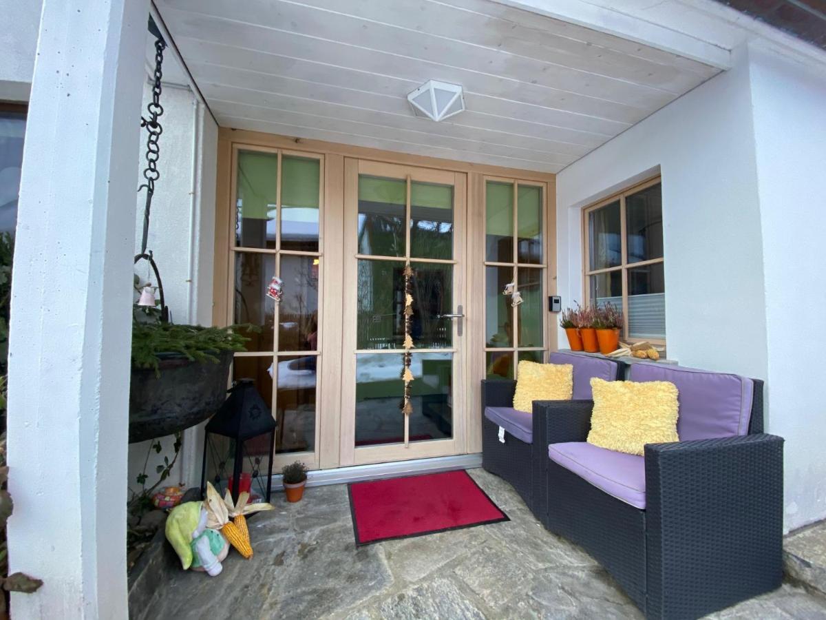 Chasa Bazzi Apartment Scuol Bagian luar foto